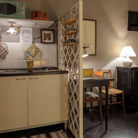 Alberghino Bed & Breakfast 4*